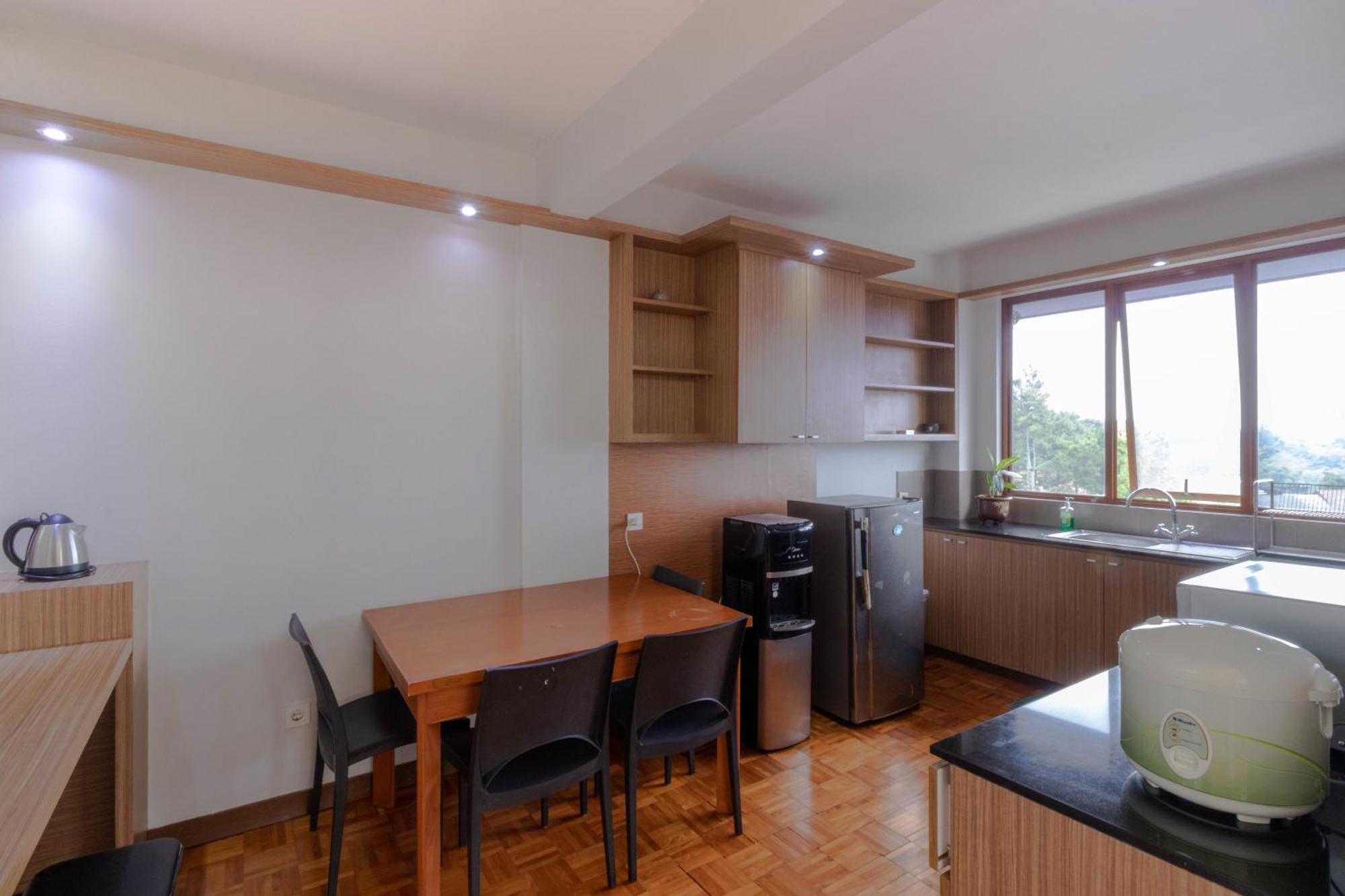 Family Only Amazing City View Villa - De Reiz Firen Syariah Бандунг Екстериор снимка
